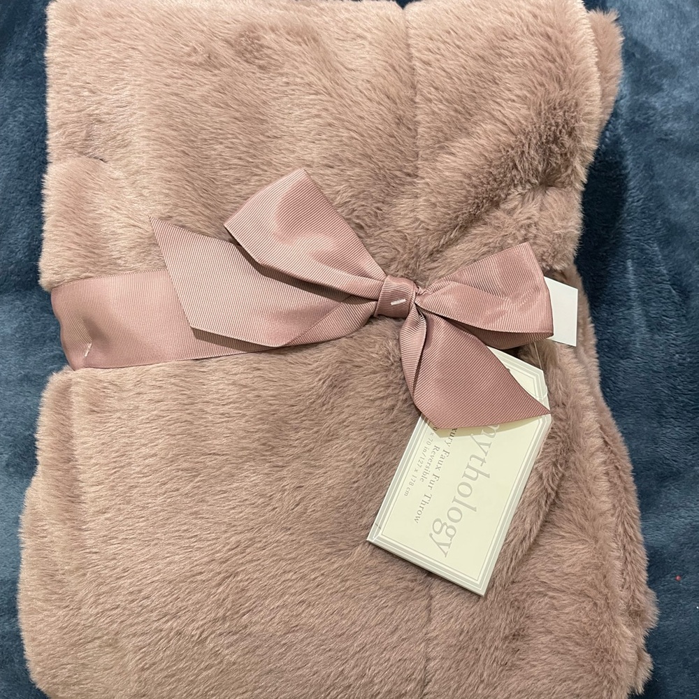 Mythology Brown Luxury Plush Faux Fur Throw Blanket 50” X 60”
